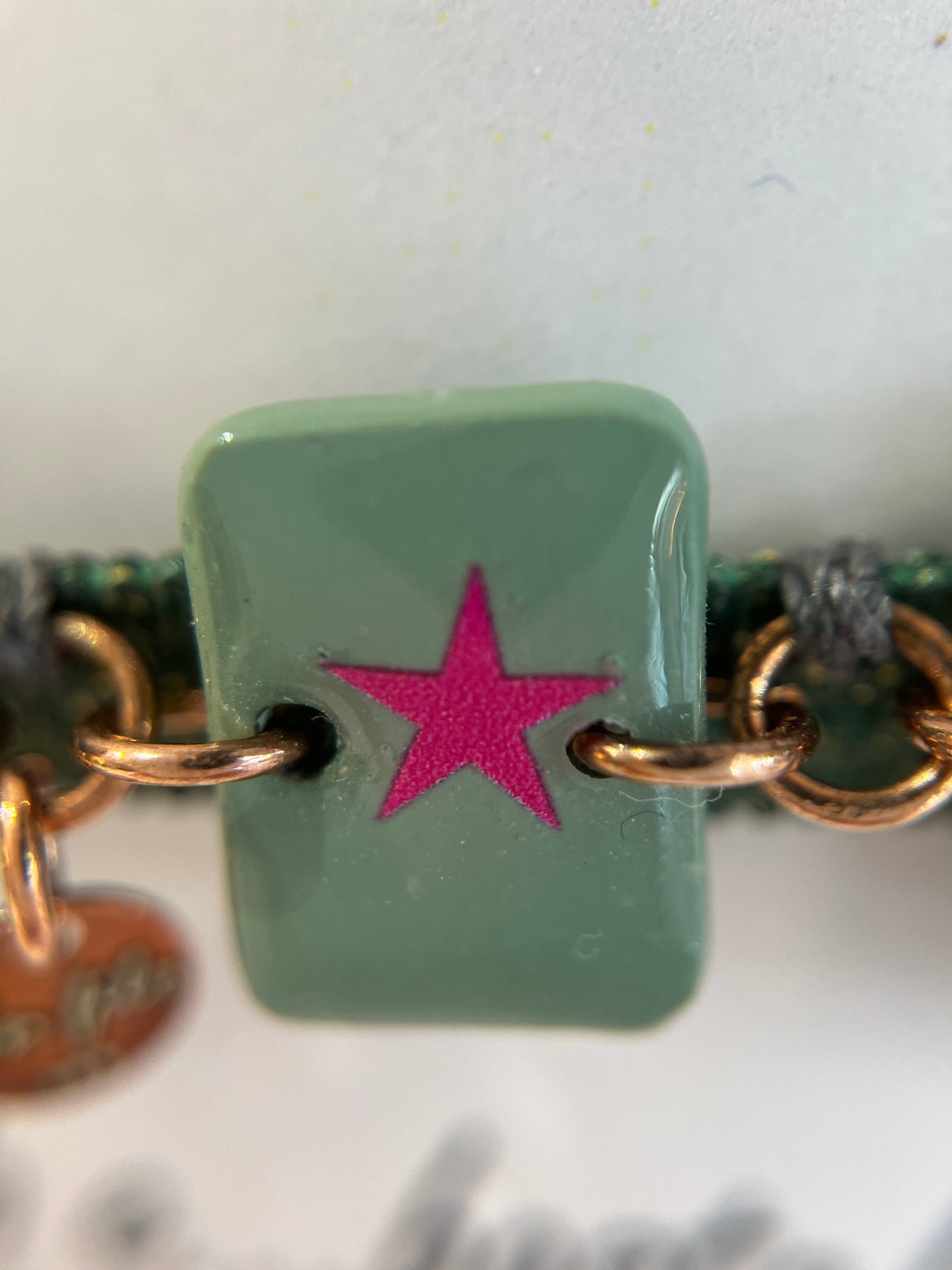 Braccialetto verde – Un filo e… basta!