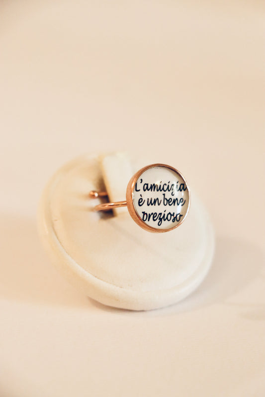 Anello "L'amicizia è un bene prezioso" – 20 Celesti