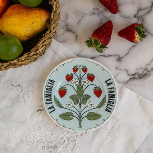 Piattino La famiglia con fragole