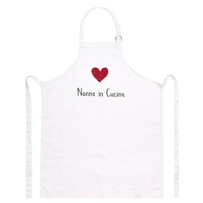 Grembiule nonna in cucina